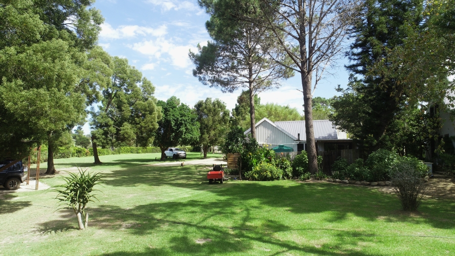 To Let 5 Bedroom Property for Rent in Rheenendal Western Cape